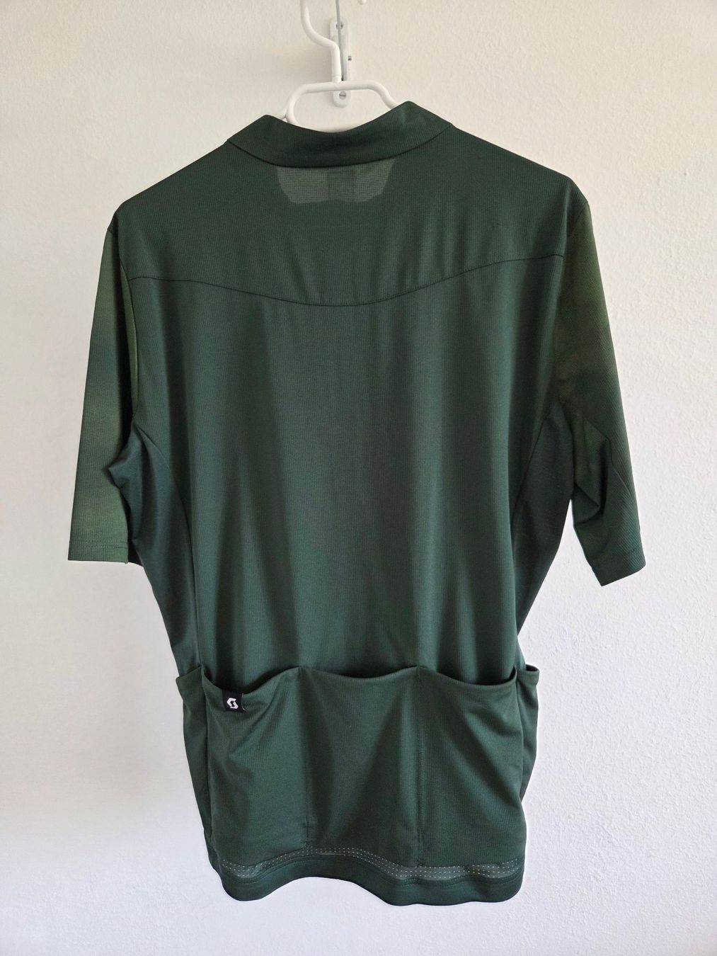 Scott Canottiere & Pantaloni: Fahrrad-Trikot von SCOTT – Usato da Oberrieden venduto da Smart570 2