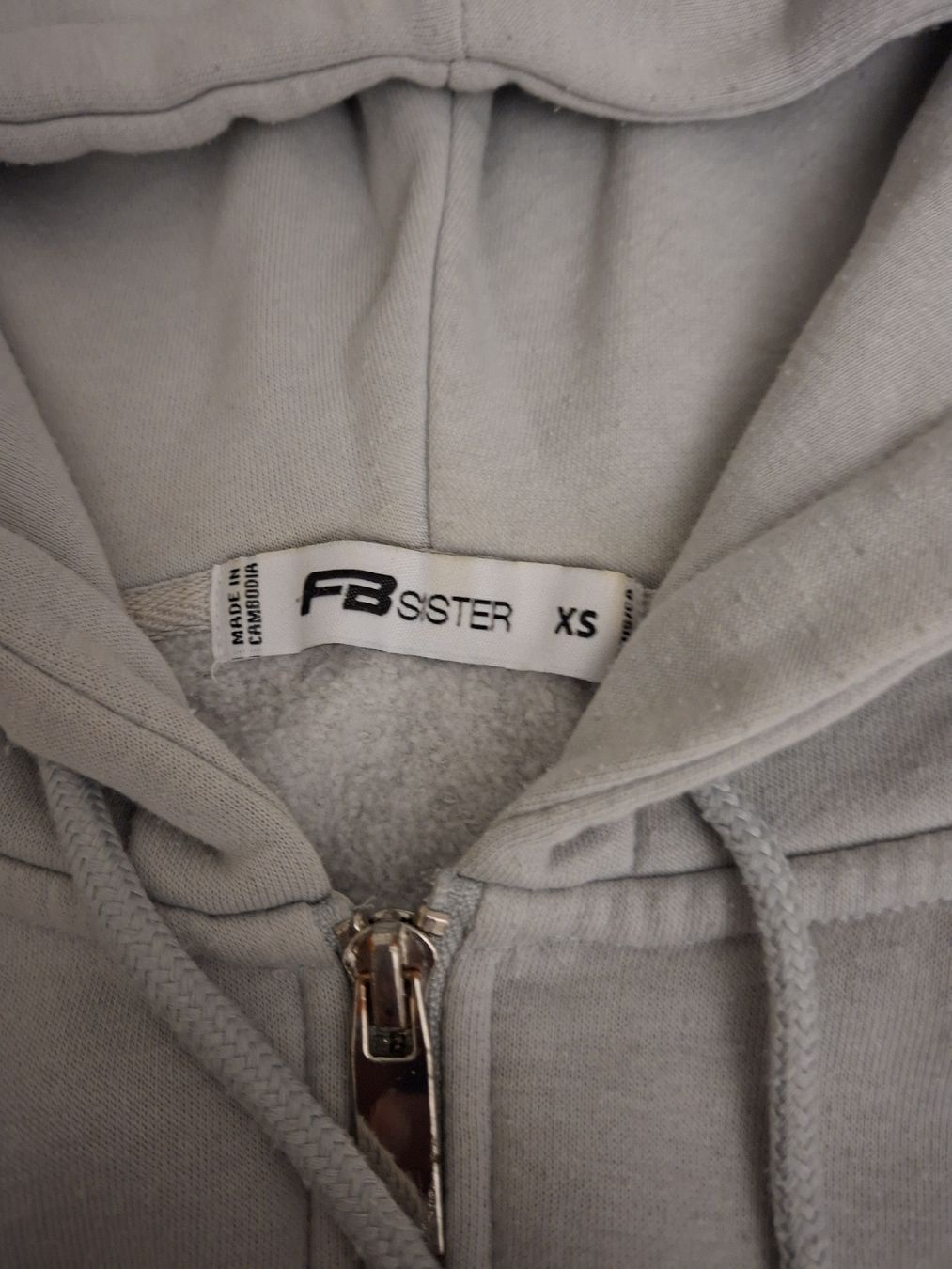 H&M Pullover & Sweatshirts: 2 Pullover Columbia und FB Sister hellblau & hellgrau XS – Gebraucht aus Bäriswil BE von Rezz 1