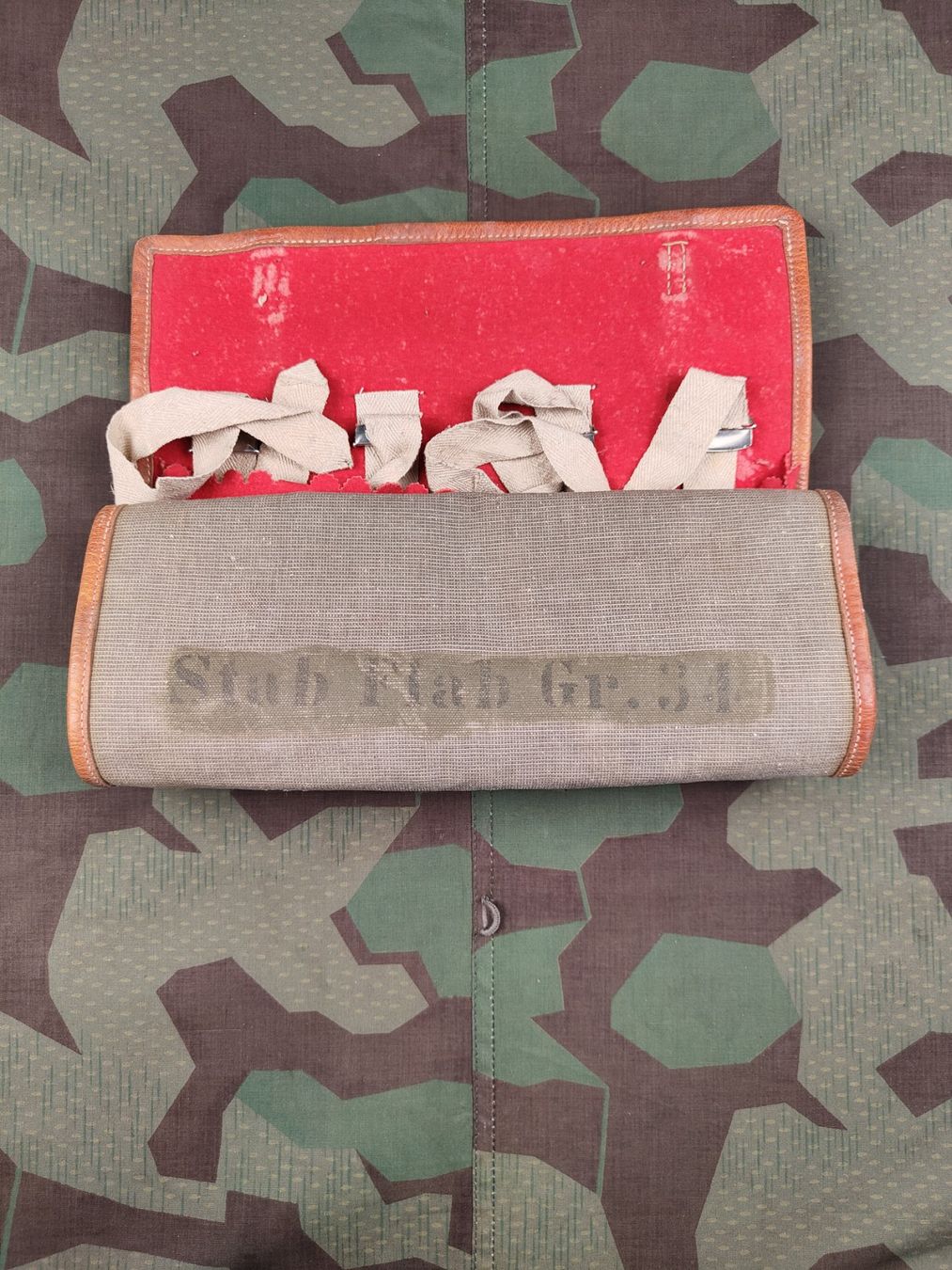 Schweizer Armee Uniformi: Tasche für Operationsbesteck, leer – Usato da Bauma venduto da SwissMilitaria 1