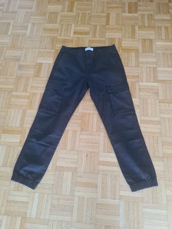 Cargo Hose Pier One schwarz Grösse 30 neuwertiger Zustand