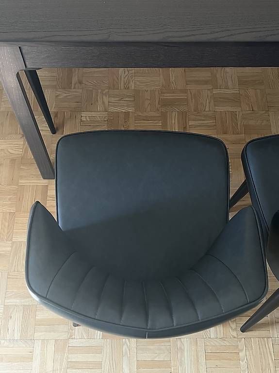 Sedie: Stühle und Tisch Set – Usato da St. Gallen venduto da Jannick_ 2