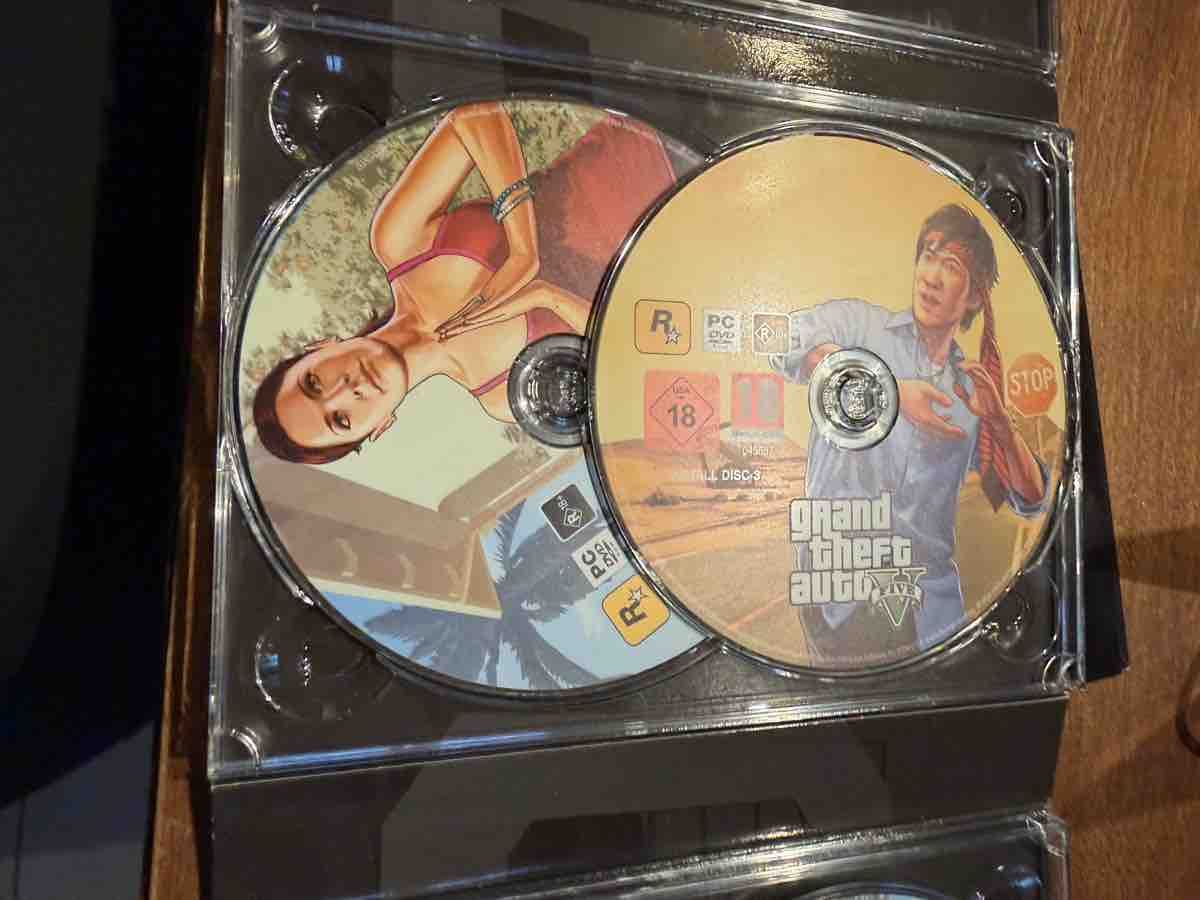 Giochi: Grand Theft Auto V – Usato da fey venduto da Caductilometre 2