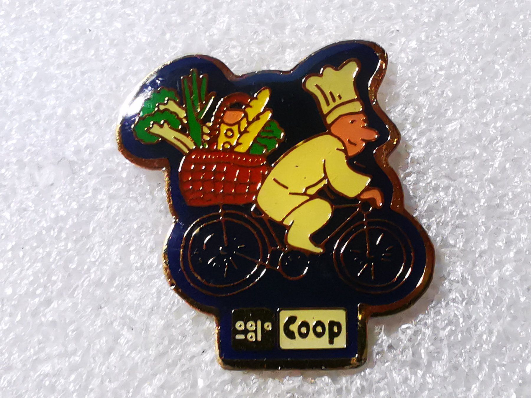 Placchette & Badge: Ansteckpin 45: Coop – Usato da Oppligen venduto da Pin-Fall-Shop