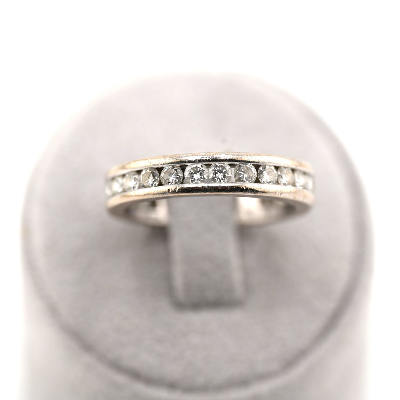 Anelli: Weissgoldring mit Diamanten – Usato da Basel venduto da Vip24