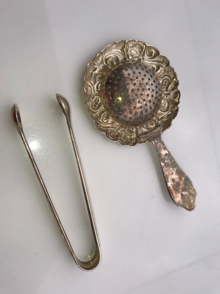 Löffel: Zuckerklumpenzange & Teesieb-Set Silber – Gebraucht aus niederbipp von Esbenz 2
