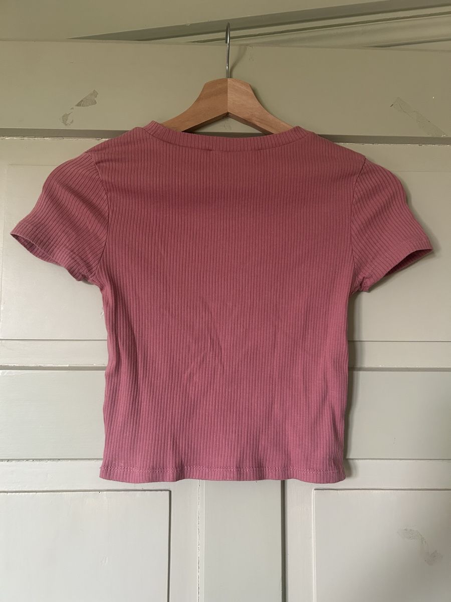 T-shirts: Damen Shirt Gerippt Grösse S – D'occasion à Frauenfeld par jae_vs6j 3