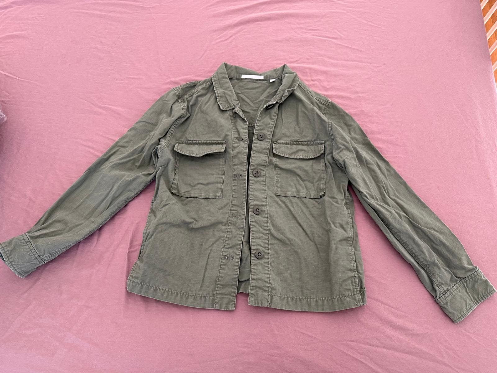 Uniqlo Giacche: Uniqlo Jacket M – Usato da Basadingen venduto da ChristabelsCloset