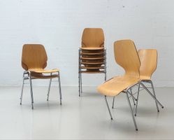Stapelstühle aus Buchen-Schichtholz mit Chromgestell, 1970er