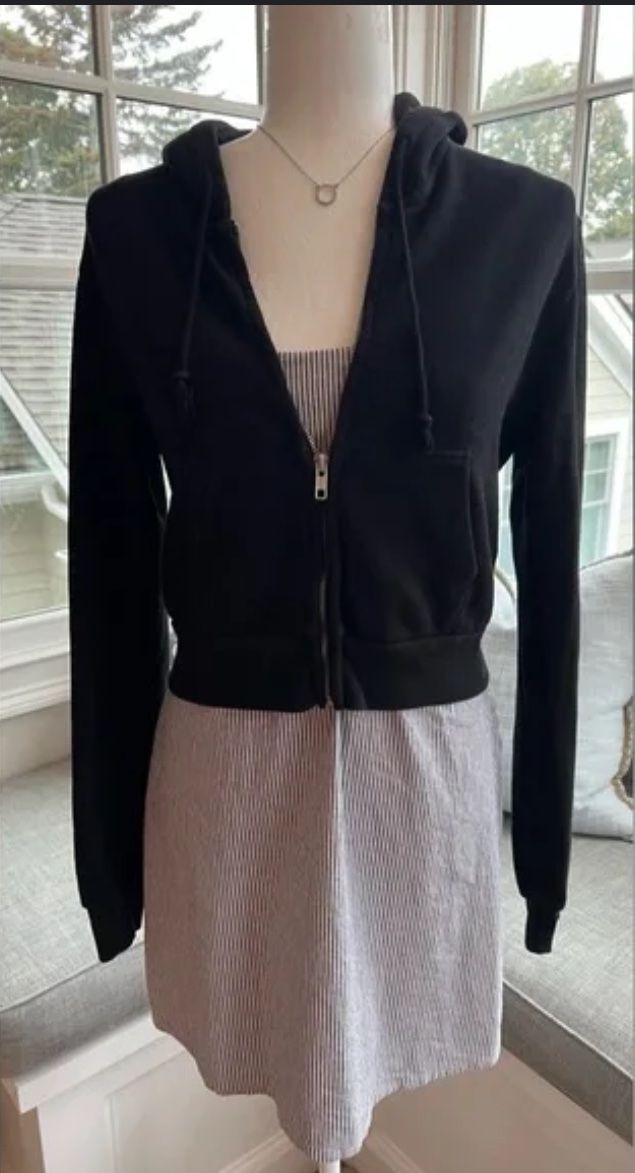 Brandy Melville Giacche: Brandy Melville Zipper onesize – Usato da Hergiswil NW venduto da Leonie_6052 3