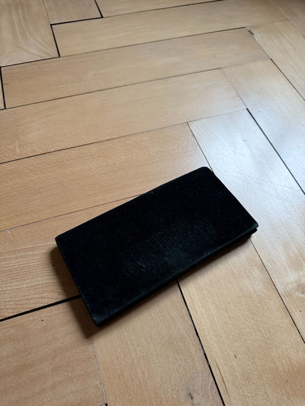 Borse da donna: Vintage Samt Clutch schwarz – Usato da Zürich venduto da Diazaio 1