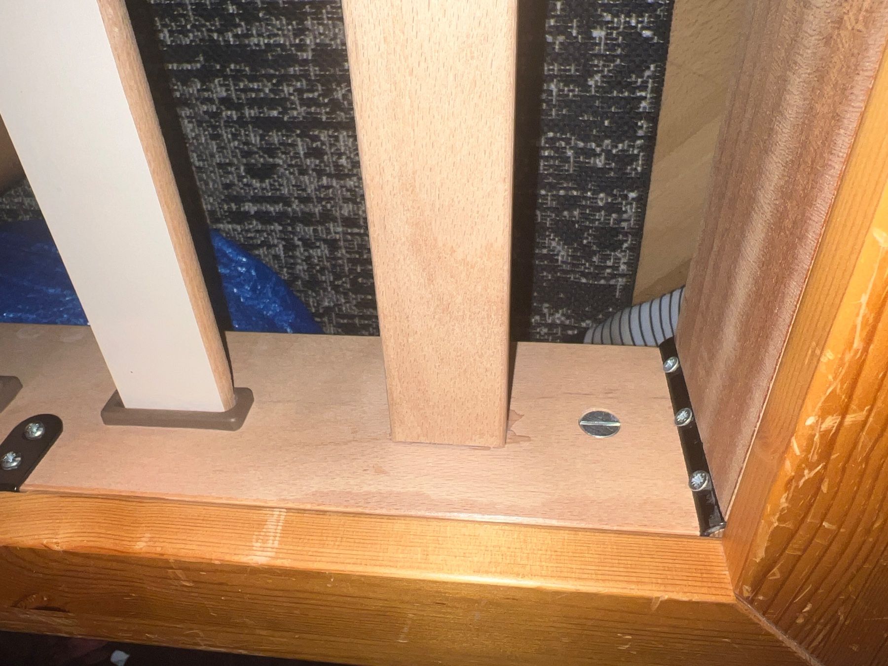 Letti: Holzbett 120x200 – Usato da Zürich venduto da nayara_y92 4