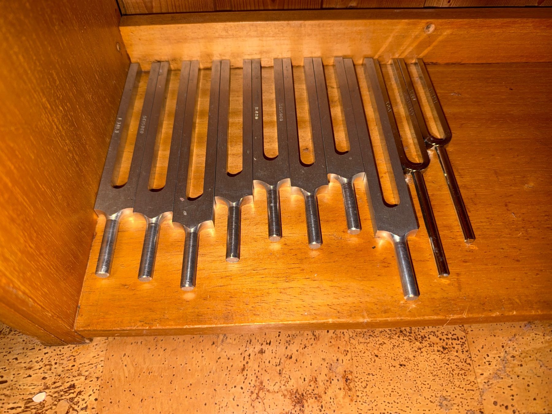 Musikinstrumente: Stimmgabel Set verschiedene Groessen neuwertig – Gebraucht aus Olsberg von Jjo007 1