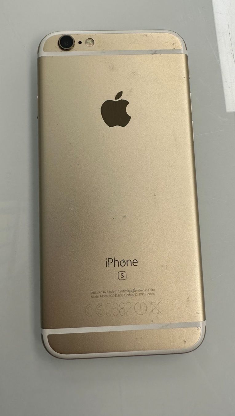 Apple Telefoni cellulari / Smartphones: Apple iPhone 6S, 64GB, Gold, defekt – Usato da Basel venduto da protekto 1