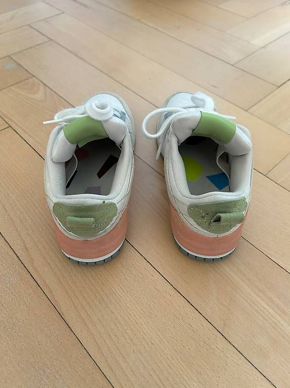 Nike Scarpe da donna: Nike Dunk beige-rose – Usato da Lausanne venduto da gil_7h6n 3