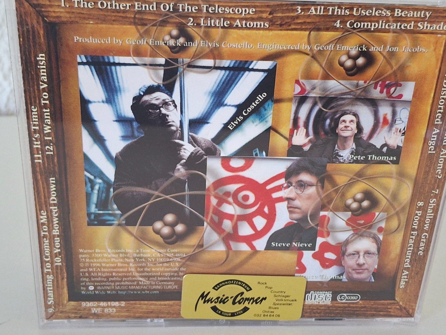CD: CD Elvis Costello & Attractions - All This Useless Beauty – Usato da Aarberg venduto da Jackup1 1