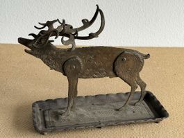 Antike Bronze Skulptur RÖHRENDER HIRSCH auf Tablett