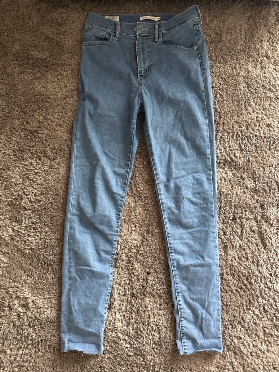 Levi's Jeans: Levi‘s Jeans – Usato da Rotkreuz venduto da fab_8vm7