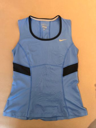 Nike Damen Sporttop Dri-Fit hellblau Grösse S gebraucht