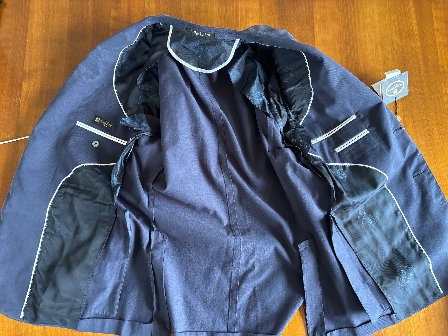 Anzüge: Corneliani Suit Cotton& cashmere 50R7 Navy - NWT – Neu und originalverpackt aus Prangins von pad2424 1