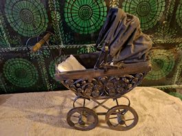 Zauberhafter, Vintage Puppenwagen für Sammler, unbespielt