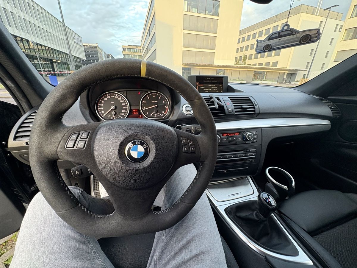 BMW Automobili: BMW 130i – Usato da Basel venduto da obr_fx9m 5