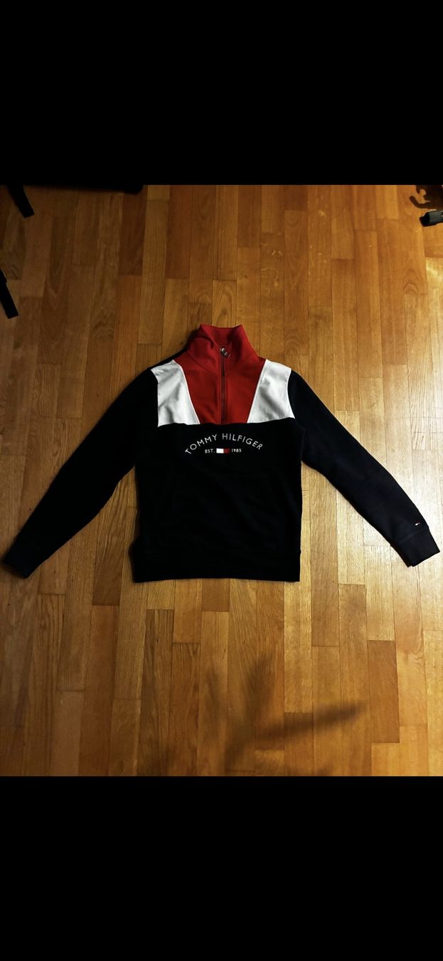 Tommy Hilfiger Maglioni & Felpe: Tommy Hilfiger Herren-Pulli mit Reissverschluss, Gr. L – Usato da Glattpark(Opfikon) venduto da Beckf0rd
