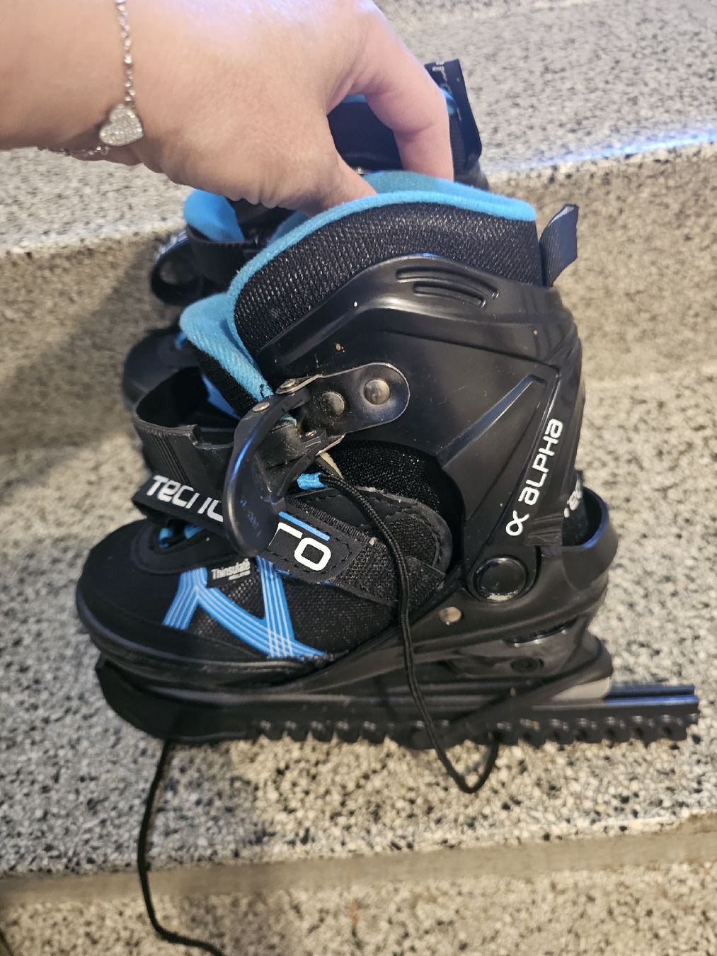 Pattini da ghiaccio: schlittschuhe gr 29 bis 32 – Usato da Münchenbuchsee venduto da Kappa8 1