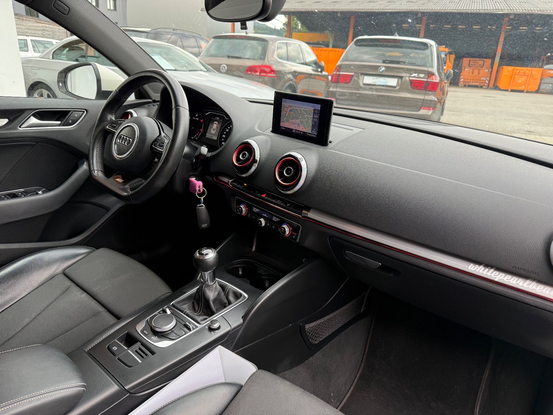 Audi Automobili: Audi A3 2.0 TDI Sedan – Usato da Sevelen venduto da e39-bmw 6