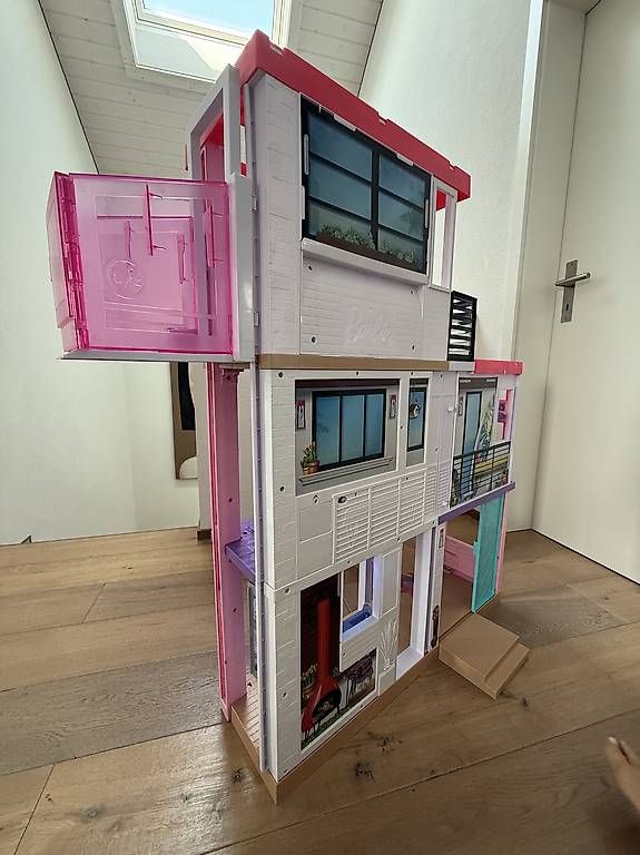 Barbie Maisons & Meubles de poupées: Barbie Maison de rêve – D'occasion à Noréaz par heftian 1