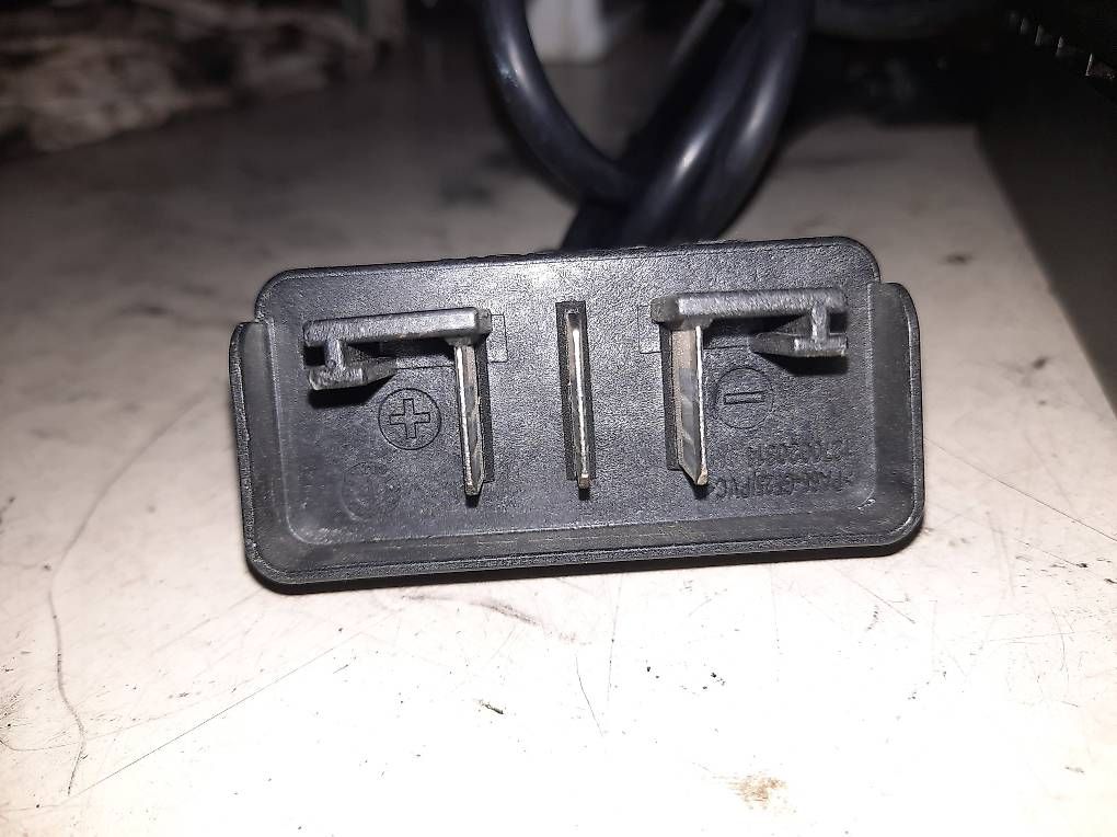 Caricabatterie: Chargeur de batterie Bosch rapide de Classic+ à BCS2xx – Usato da Neuchâtel venduto da Bykarl_Neuchatel 1