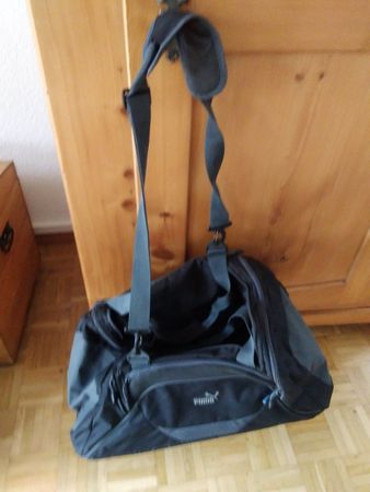 Puma Sporttasche 60x32x32cm für 10.--Fr