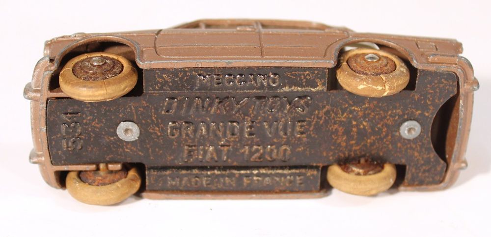 DINKY TOYS FRANCE - 531 - Fiat 1200 Grande Vue - Jantes