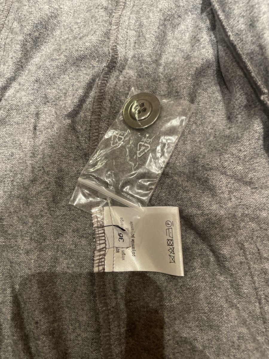 Giacche: Blazer Brigitte von Schönfels grau mit samtkragen gr 36  – Usato da Zürich venduto da eddiekaterblau 2