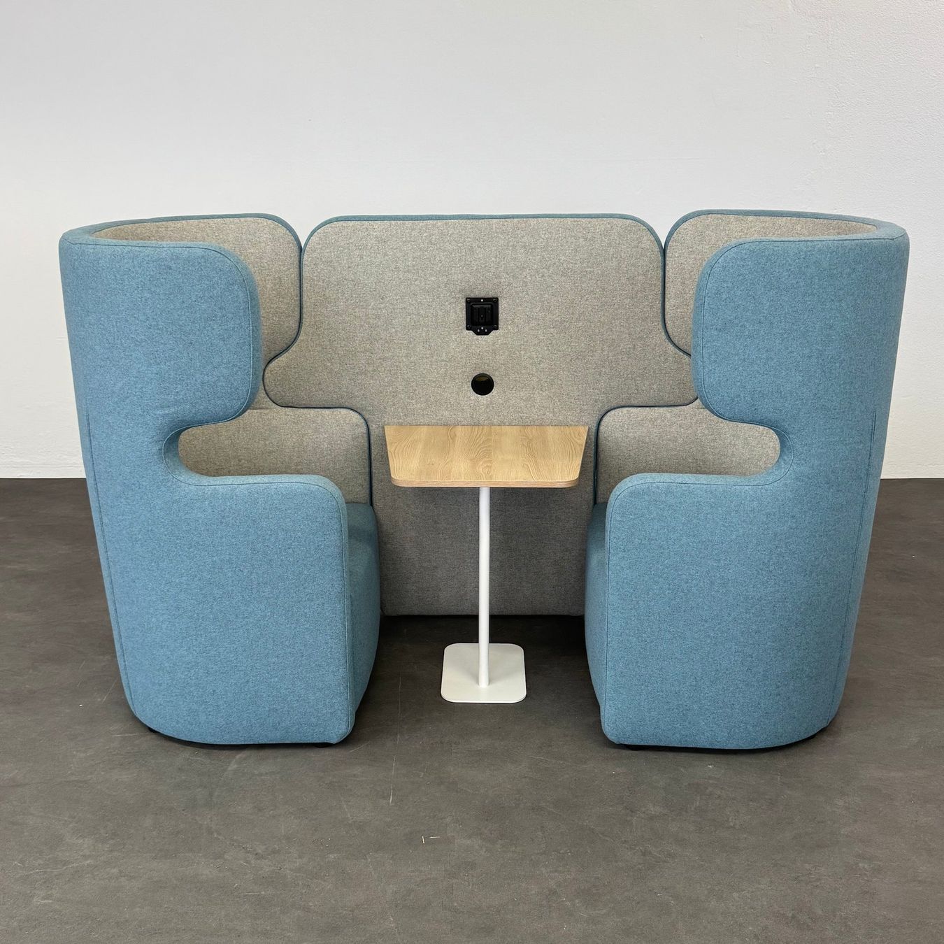 Musicassette: Bisley Vivo Sitzgruppe mit Tisch – Usato da Schönenwerd venduto da mcofficeshop