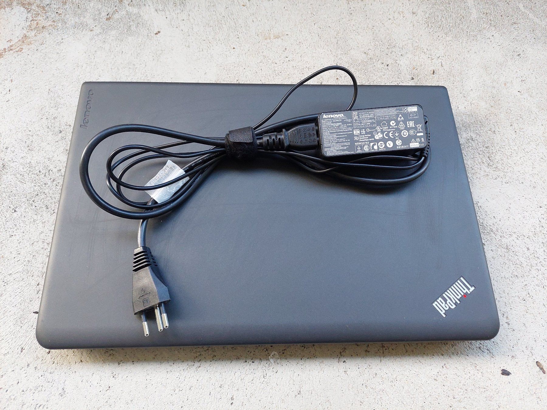 Lenovo Notebook: Lenovo Thinkpad E550 mit Windows 11 – Usato da Gretzenbach venduto da RedCarGuy 4