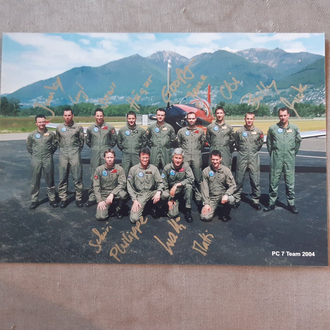 Cartoline postali: Schweizer Luftwaffe PC-7 Team 2004 – Usato da Giffers venduto da attila07