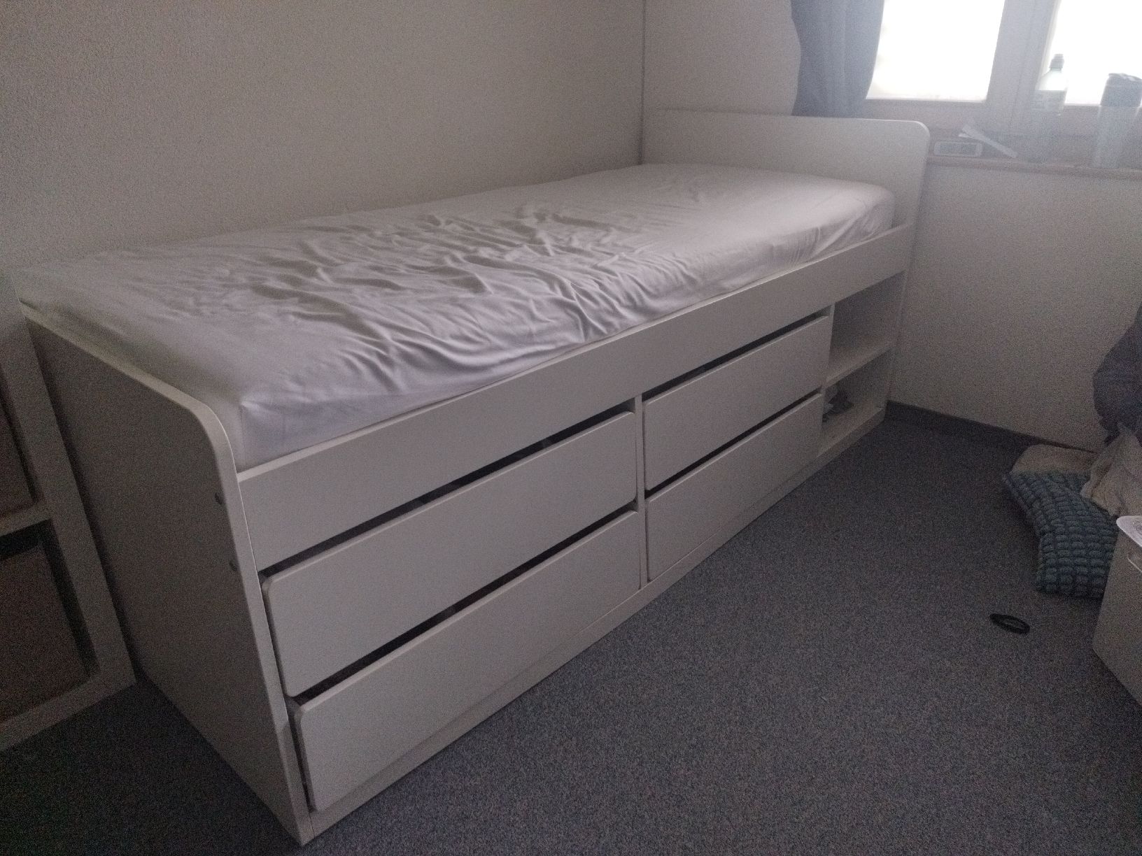 Lits: Single Bed White with Drawers nearly new – Neuf (Voir description) à Kandersteg par joa_2t2f