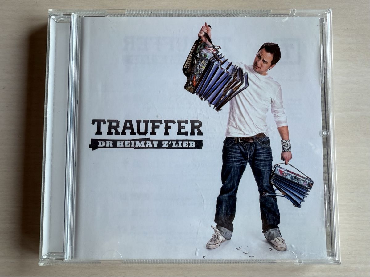 CD: TRAUFFER CD  2010 - Dr Heimat z’lieb – Usato da Oberried Brienz venduto da Chyara