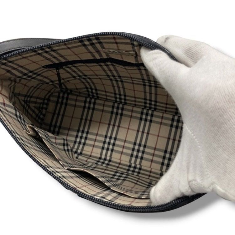 Burberry Taschen für Damen: Original Burberry Handtasche - schwarz, Leder – Gebraucht aus Andwil SG von Kaltbrunner 2