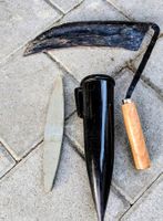 Sichel / Sensensichel mit Wetzstein und Halterung