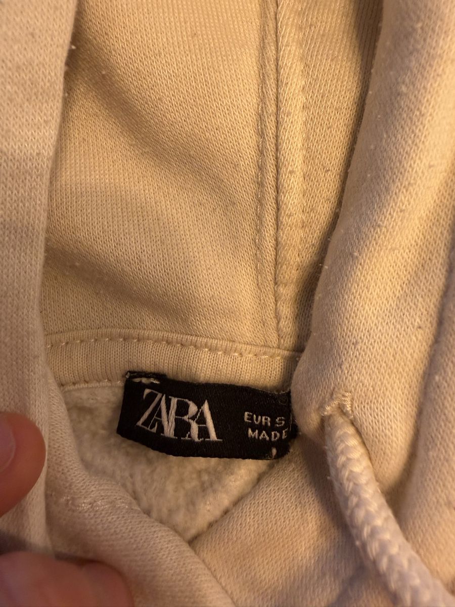 Maglioni & Felpe: Zara Hoodie Beige Grösse S – Usato da Hohenrain venduto da Flysohighmybutterfly 1