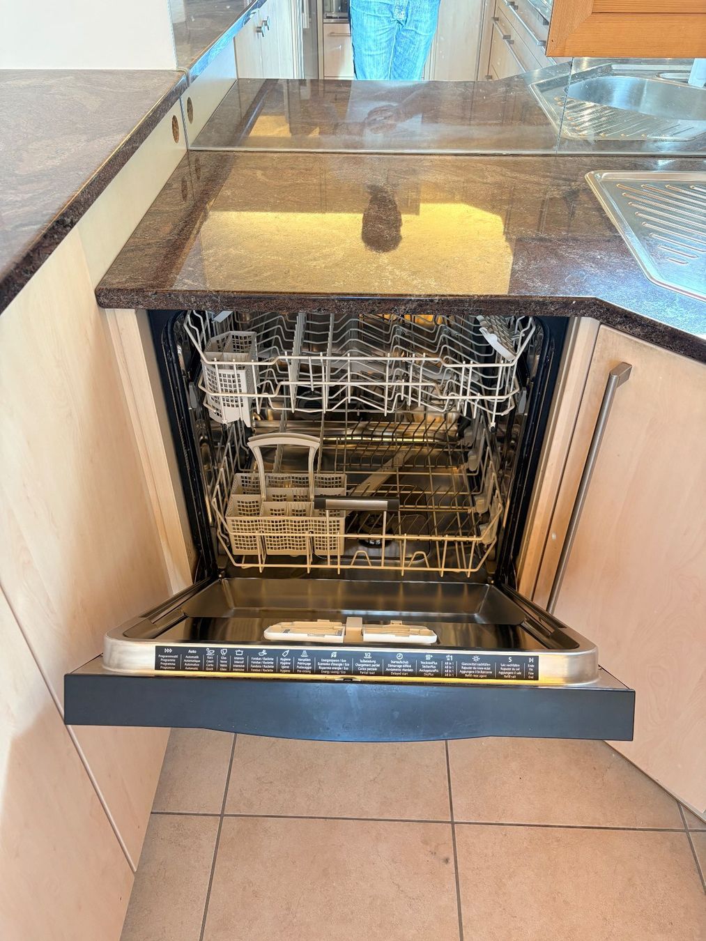 V-Zug Cucine complete: Komplette Küche – Usato da S-chanf venduto da 1302 1