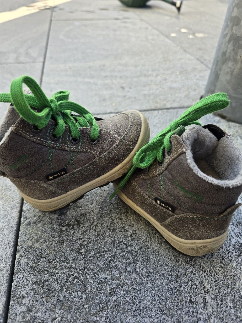 Superfit Schuhe für Jungen: Gore-Tex Kinderschuhe Gr. 20 – Gebraucht aus Guschelmuth von lperler 1