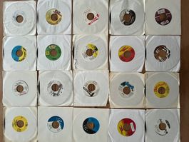 20 x 7" Dancehall / Reggae Singles - top Zustand