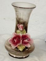 Schöne Keramikvase aus dem Kunstatelier