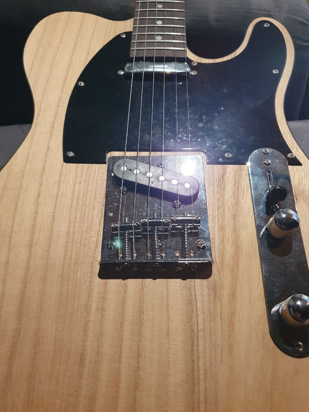 Strumenti musicali: schöne gitare aus Holz – Usato da Erlinsbach SO venduto da pts_6v5d 1