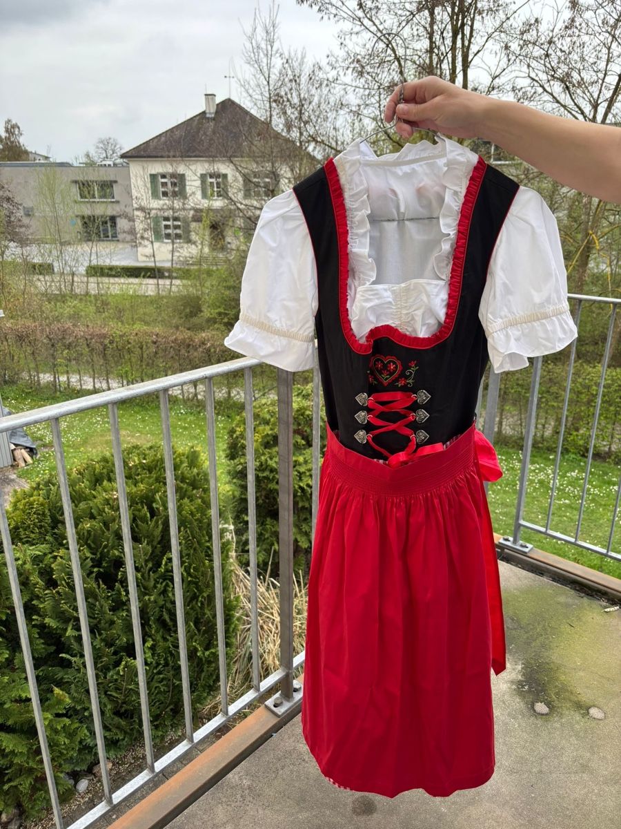 Vestiti: Dindl, Gr. 38, Rot/Schwarz – Usato da Bremgarten AG venduto da calimero6