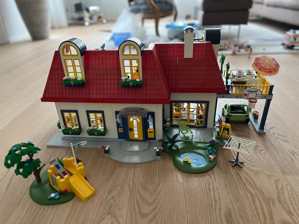 Playmobil-Haus mit viel hot Zubehör (Modern House 3965+ 7336)