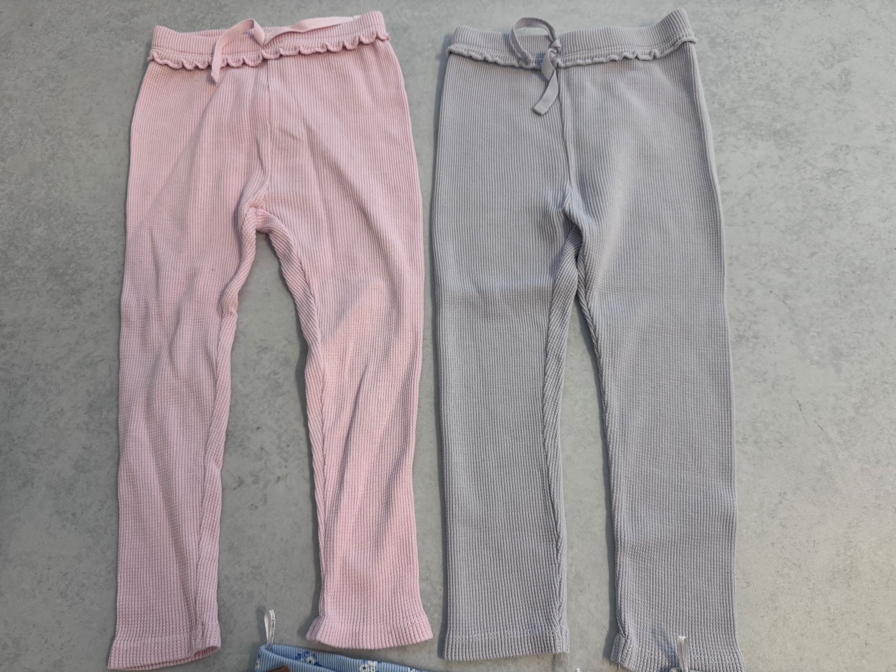 Strümpfe & Strumpfhosen: Leggings / Hosen Grösse 98 – Gebraucht aus Bonaduz von lut_6rts 2