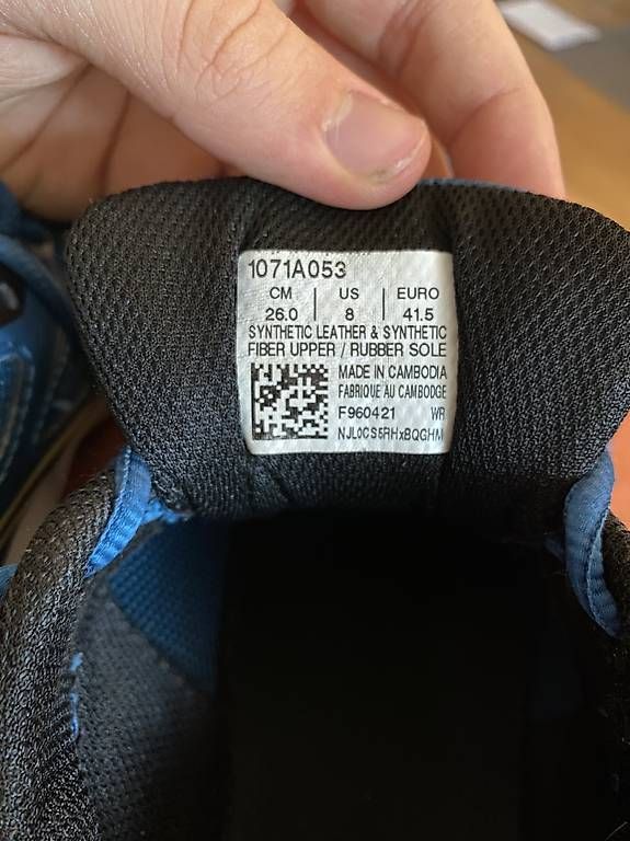Asics Herrenschuhe: Herren Asics Hallenturnschuhe Grösse 41.5 – Gebraucht aus Baden von CoBlume 4
